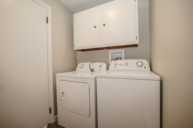 24 Fieldstone Drive, Londonderry, NH 03053