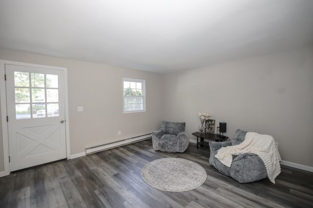 24 Fieldstone Drive, Londonderry, NH 03053