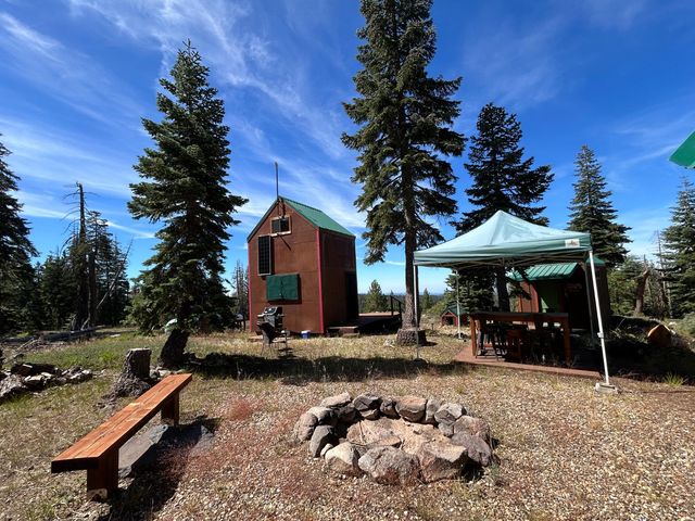 60 Liberty Rd, Valley Springs, CA 95223