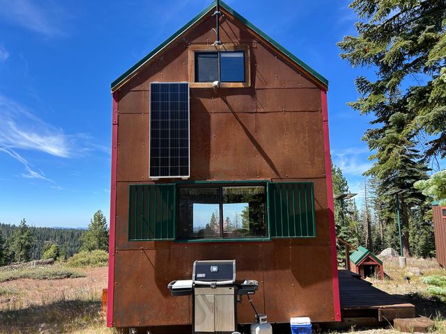 60 Liberty Rd, Valley Springs, CA 95223