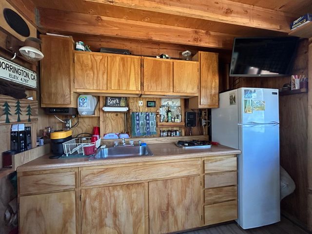 60 Liberty Rd, Valley Springs, CA 95223