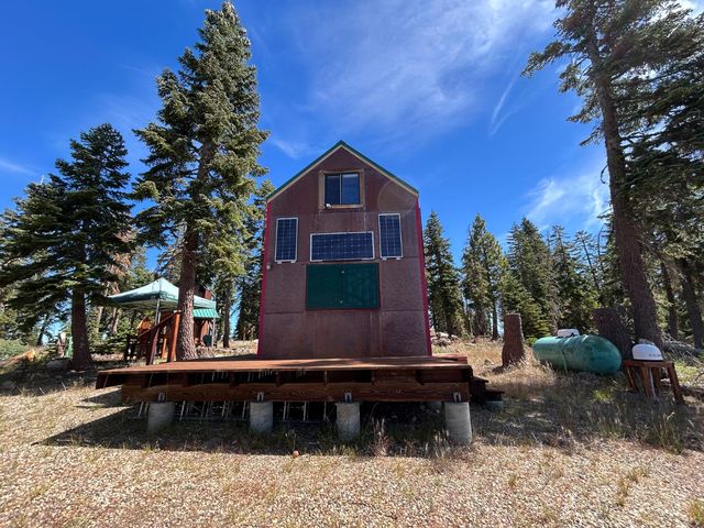 60 Liberty Rd, Valley Springs, CA 95223