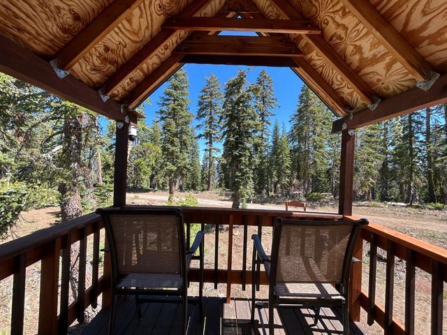 60 Liberty Rd, Valley Springs, CA 95223