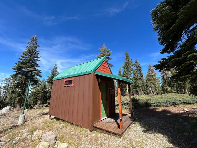 60 Liberty Rd, Valley Springs, CA 95223