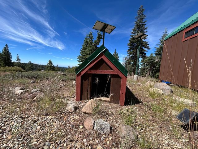 60 Liberty Rd, Valley Springs, CA 95223