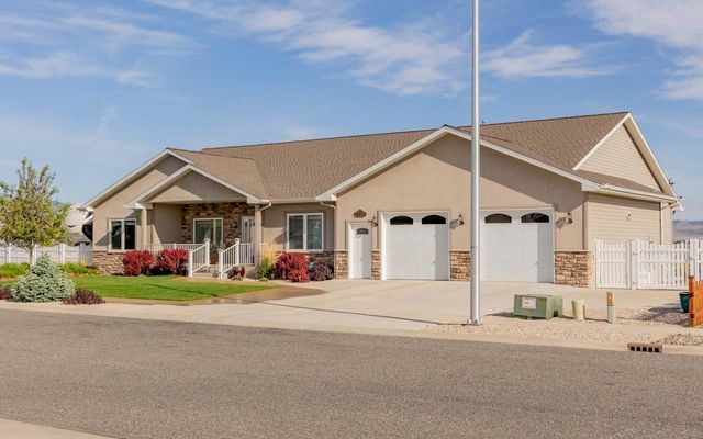3331 Owens Ave, Cody, WY 82414
