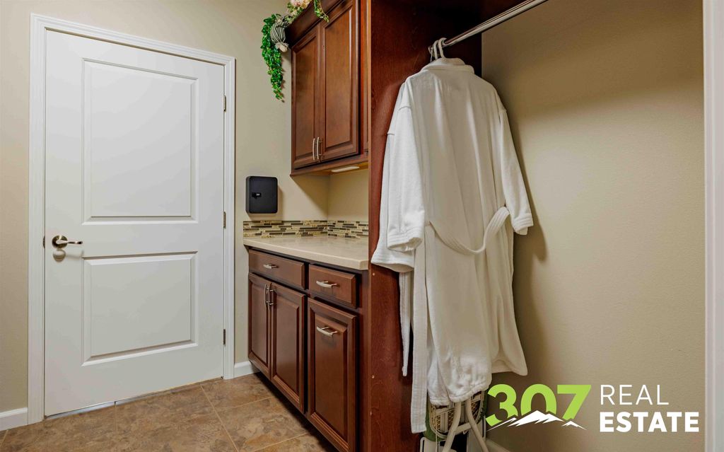 3331 Owens Ave, Cody, WY 82414 photo 30