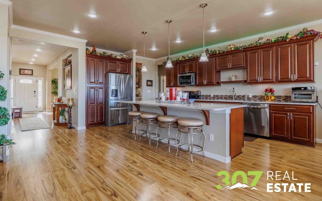 3331 Owens Ave, Cody, WY 82414 photo 10