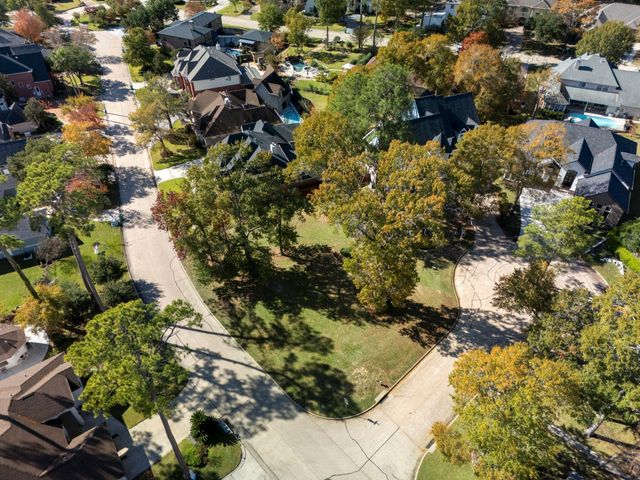 227 Wedgewood Drive, Montgomery, TX 77356