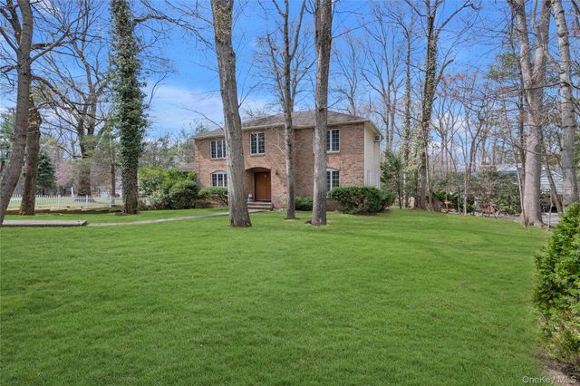 1 Peters Lane, Manhasset, NY 11030