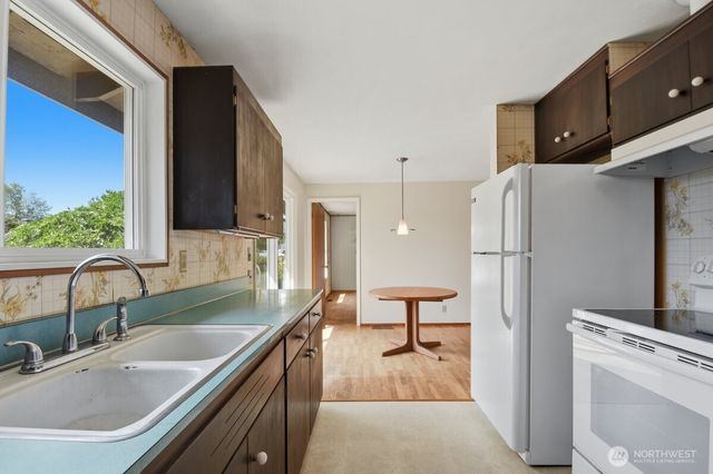 3815 S 179th Street, Seatac, WA 98188