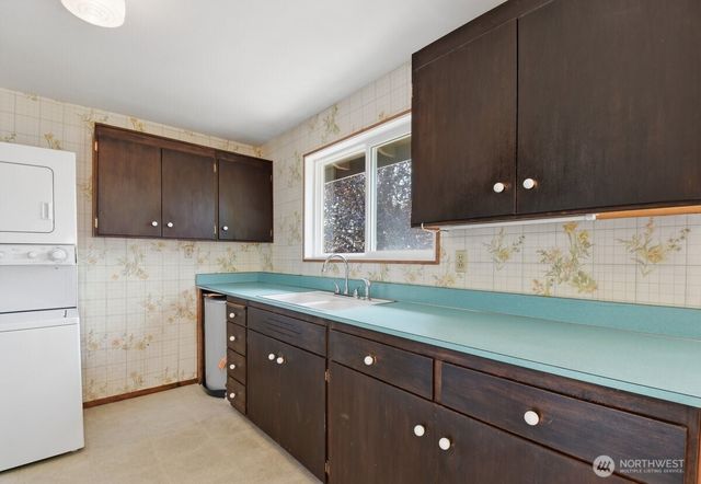 3815 S 179th Street, Seatac, WA 98188