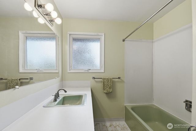 3815 S 179th Street, Seatac, WA 98188