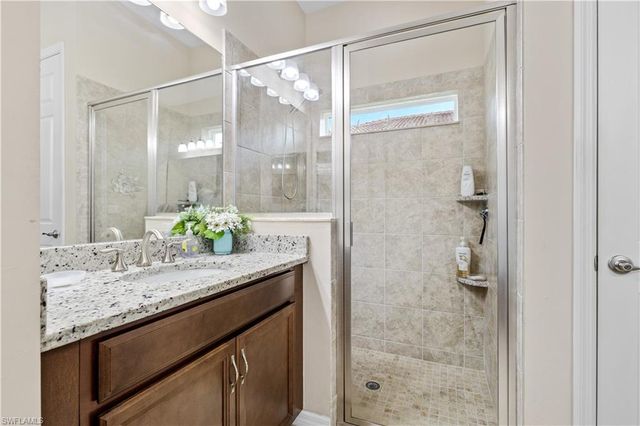 2875 Sunset Pointe CIR E, Cape Coral, FL 33914