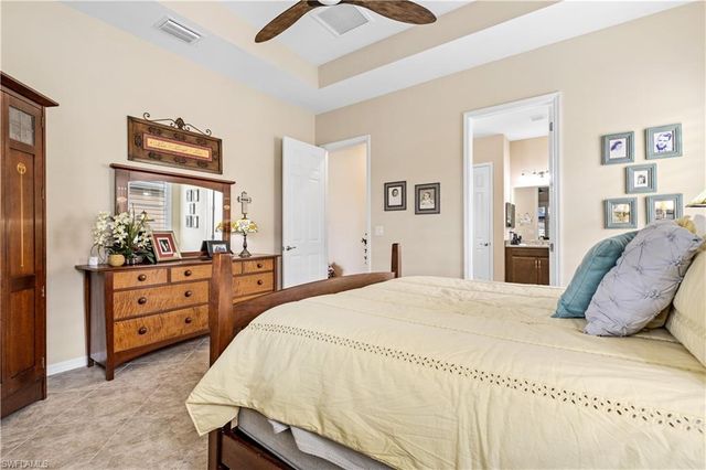 2875 Sunset Pointe CIR E, Cape Coral, FL 33914