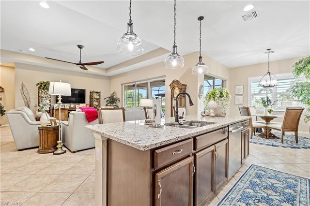2875 Sunset Pointe CIR E, Cape Coral, FL 33914