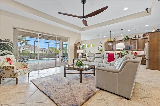 2875 Sunset Pointe CIR E, Cape Coral, FL 33914