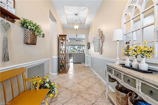 2875 Sunset Pointe CIR E, Cape Coral, FL 33914