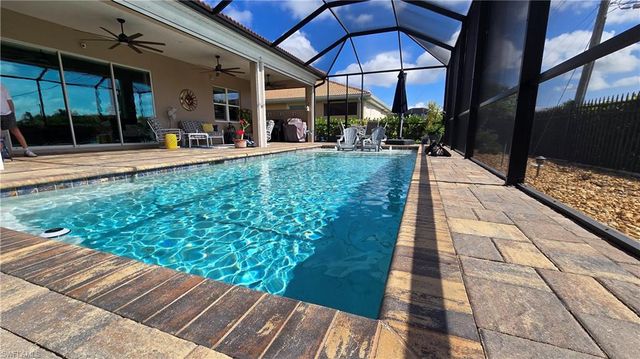 2875 Sunset Pointe CIR E, Cape Coral, FL 33914