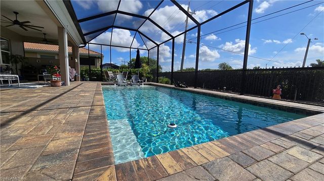 2875 Sunset Pointe CIR E, Cape Coral, FL 33914