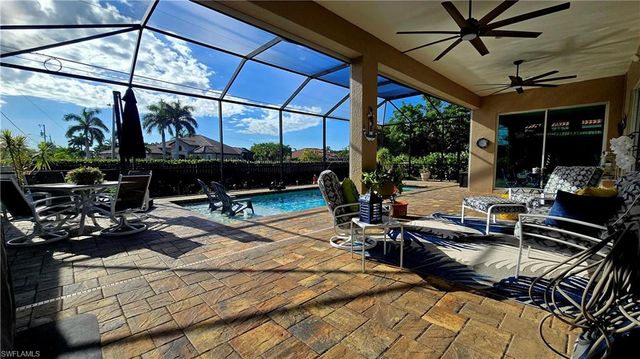 2875 Sunset Pointe CIR E, Cape Coral, FL 33914