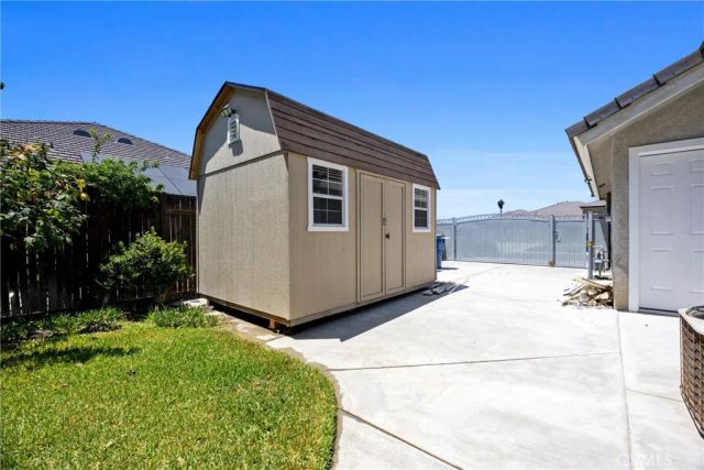 14005 Austin Creek Avenue, Bakersfield, CA 93314