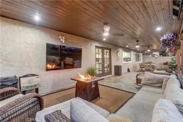 5851 Walnut Creek, Yorba Linda, CA 92886