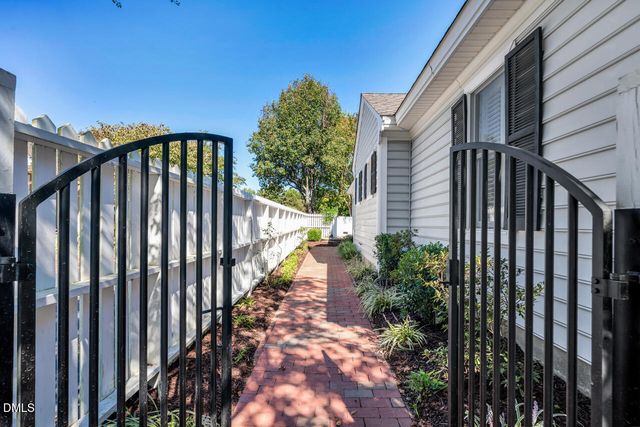 19 Caldwell, Pittsboro, NC 27312