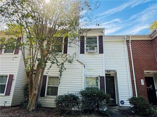 5441 Lynbrook LNDG, Virginia Beach, VA 23462