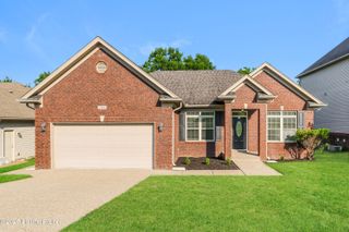 17810 Birch Bend Cir, Fisherville, KY 40023