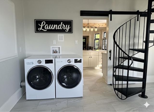 2911 N Newhall STREET, Milwaukee, WI 53211