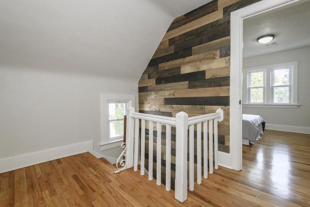 2911 N Newhall STREET, Milwaukee, WI 53211