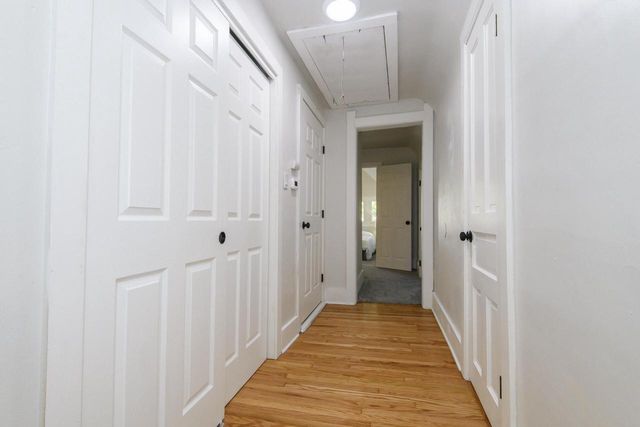 2911 N Newhall STREET, Milwaukee, WI 53211