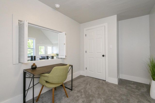 2911 N Newhall STREET, Milwaukee, WI 53211