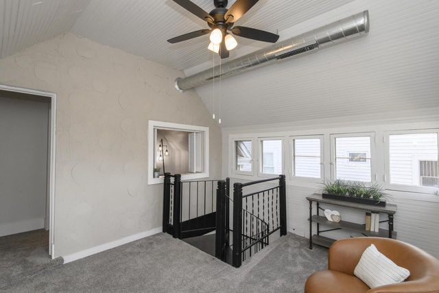 2911 N Newhall STREET, Milwaukee, WI 53211