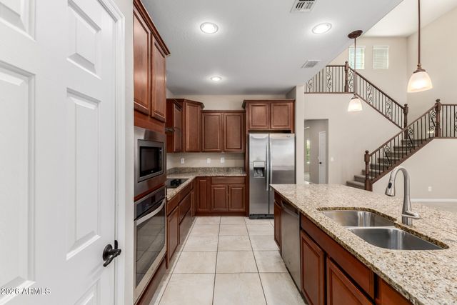 2608 W GOLDEN PUMA Trail, Phoenix, AZ 85085