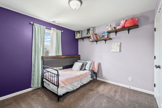 1376 Freedom Dr, Clarksville, TN 37042