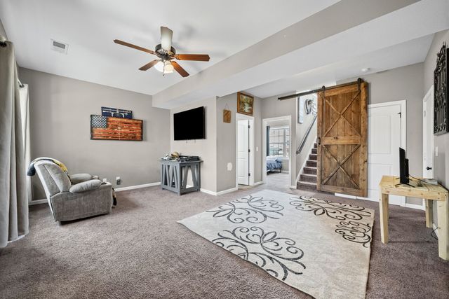 1376 Freedom Dr, Clarksville, TN 37042