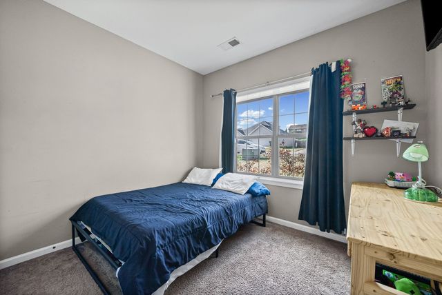 1376 Freedom Dr, Clarksville, TN 37042