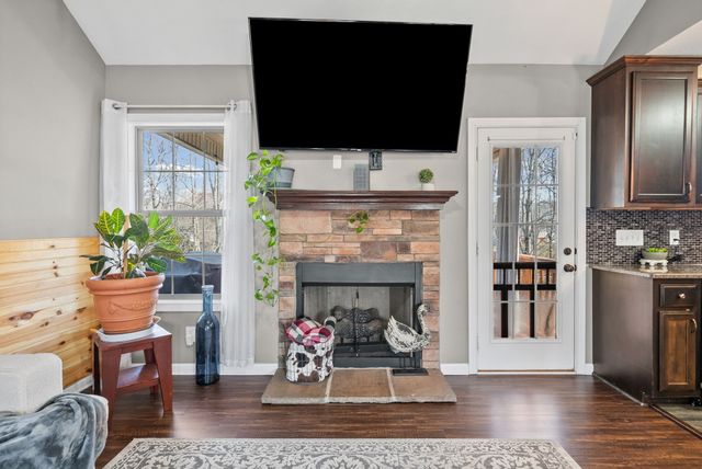 1376 Freedom Dr, Clarksville, TN 37042