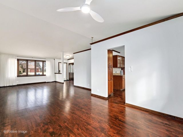 887 Braintree Lane, Bartlett, IL 60103