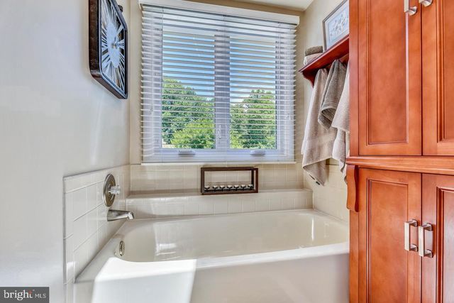 11627 CHAPEL CROSS WAY, Reston, VA 20194