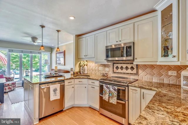 11627 CHAPEL CROSS WAY, Reston, VA 20194