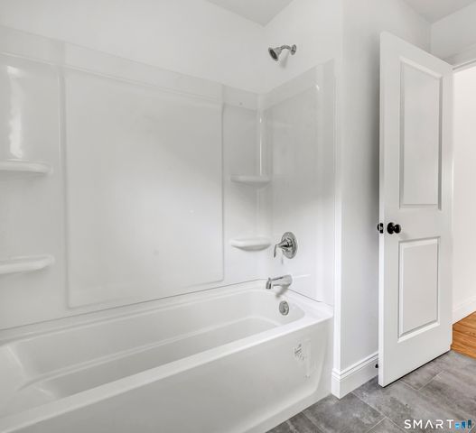 16 Windward Way 16, Shelton, CT 06484