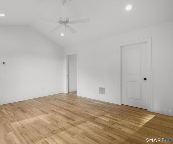 16 Windward Way 16, Shelton, CT 06484