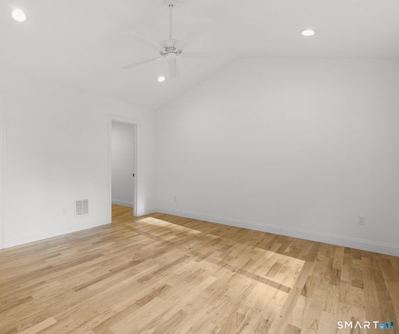 16 Windward Way 16, Shelton, CT 06484