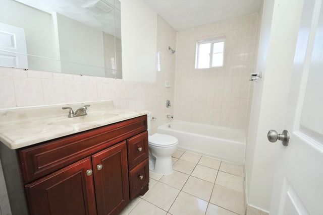 488 Pleasant 1, Malden, MA 02148