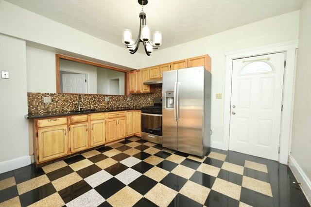 488 Pleasant 1, Malden, MA 02148