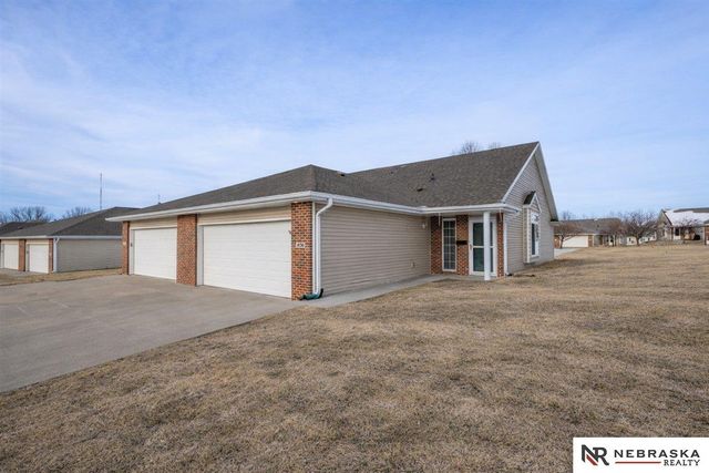 1830 N 175th Court, Omaha, NE 68118