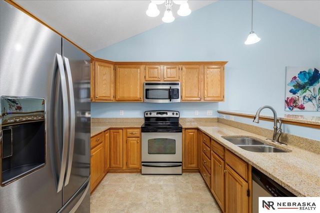 1830 N 175th Court, Omaha, NE 68118